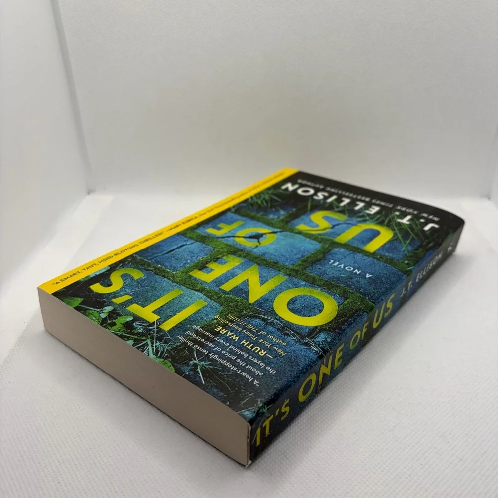 ๐ 3/$15 It's One of Us by J.T. Ellison Book - Picture 3 of 4